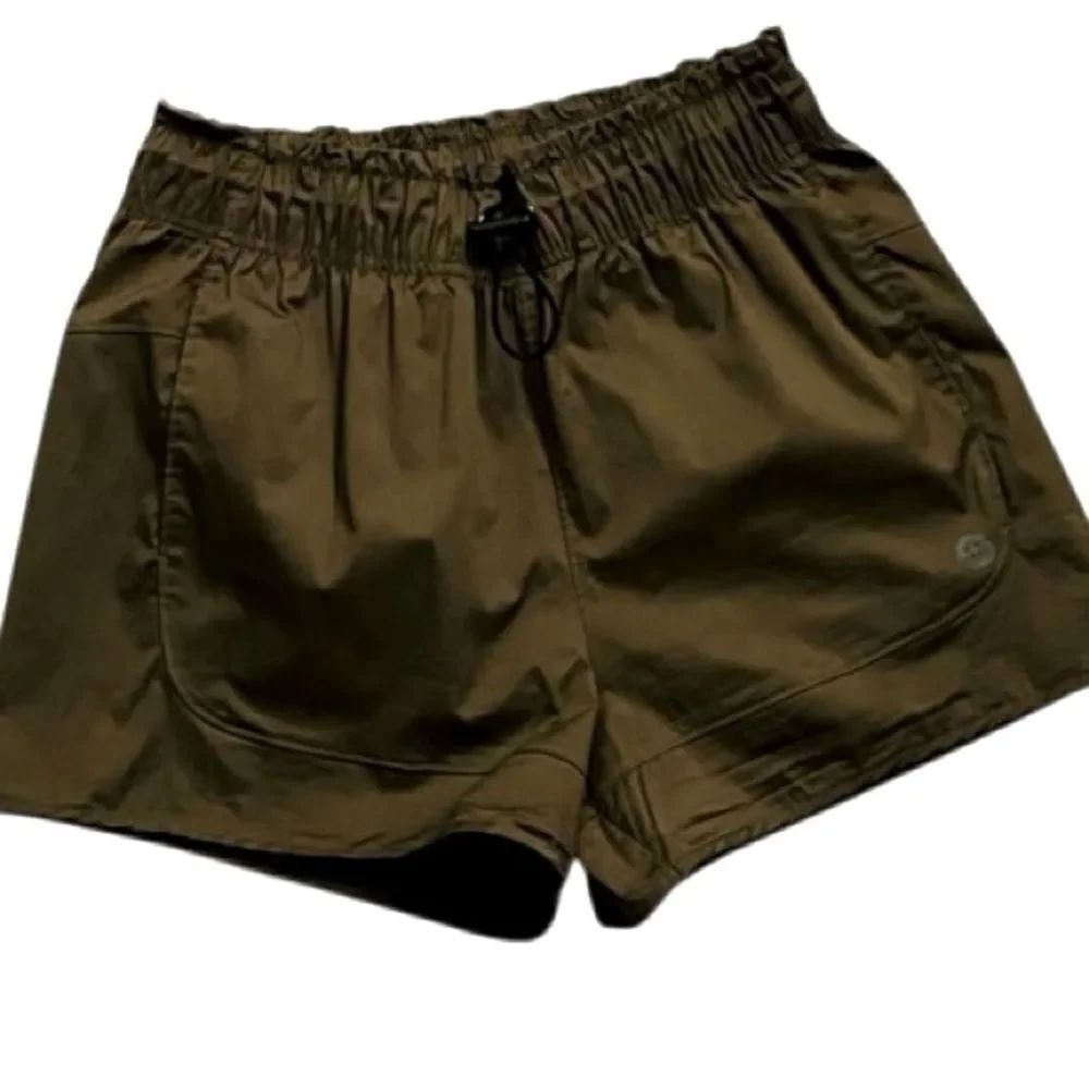 Mondetta Outdoor Project Olive Green Bungee elastic waist shorts size S.
